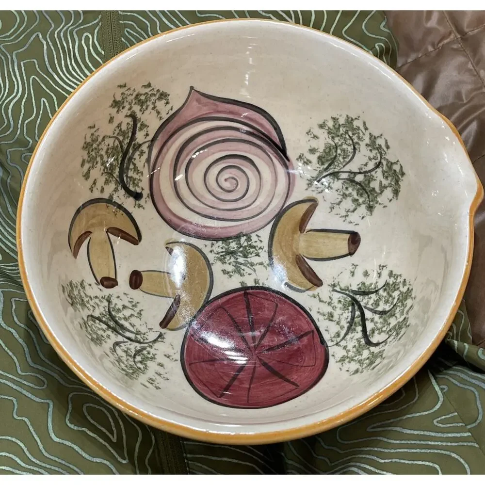Vtg‎ Los Angeles Pottery Ceramic Mixing Bowl With Spout Vegetables 70s Retro USA